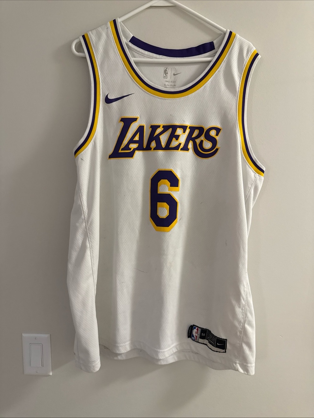 Los Angles Lakers LeBron James Nike Jersey NBA Basketball - Picture 2 of 9